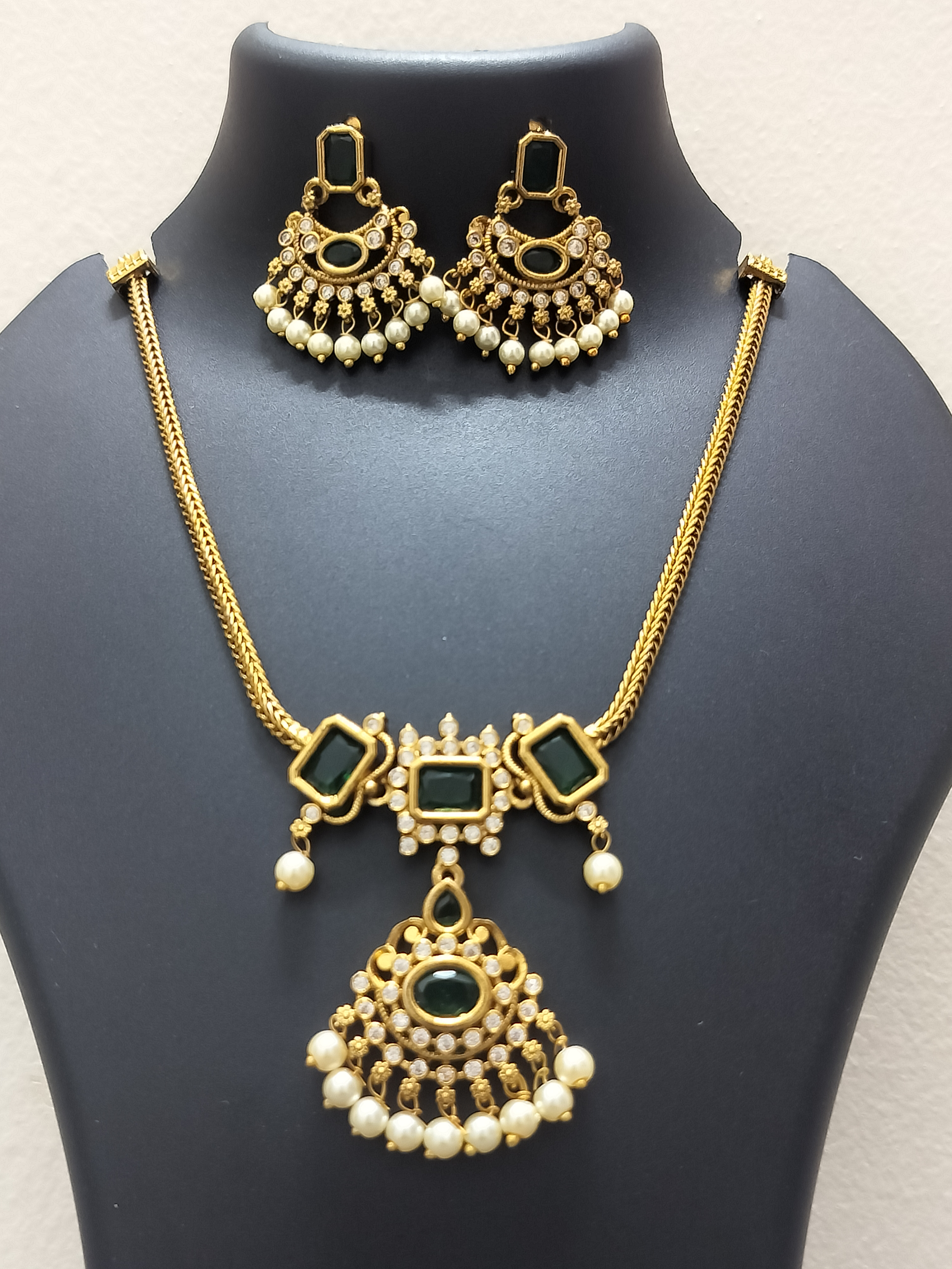 Heritage gold finish ruby pendants