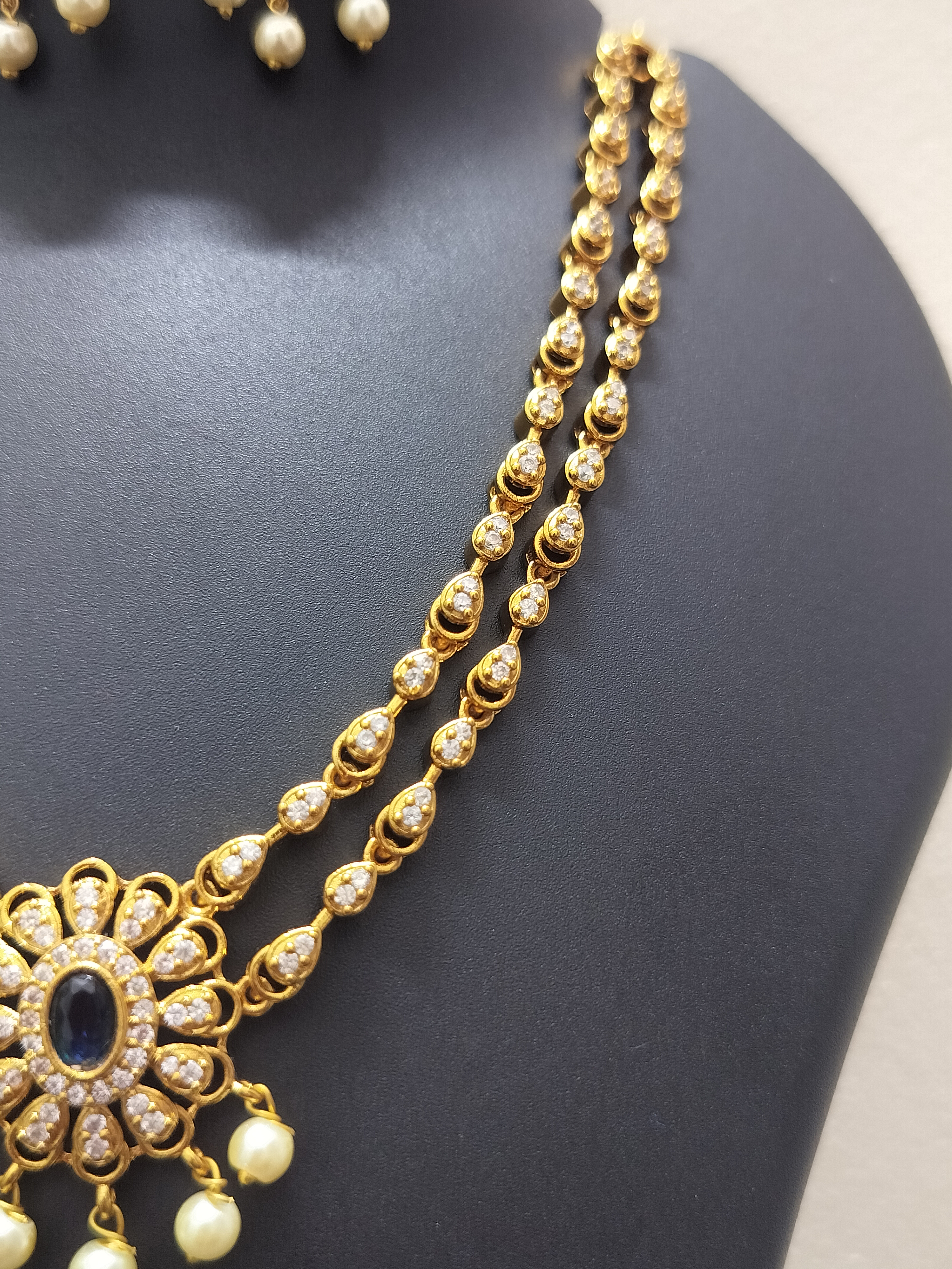 Luxury double chain,traditional pearl drop